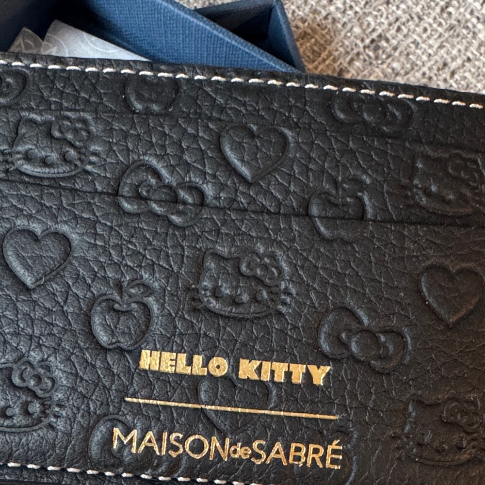 Hello Kitty x Maison de Sabre Card Holder - Picture 4 of 5